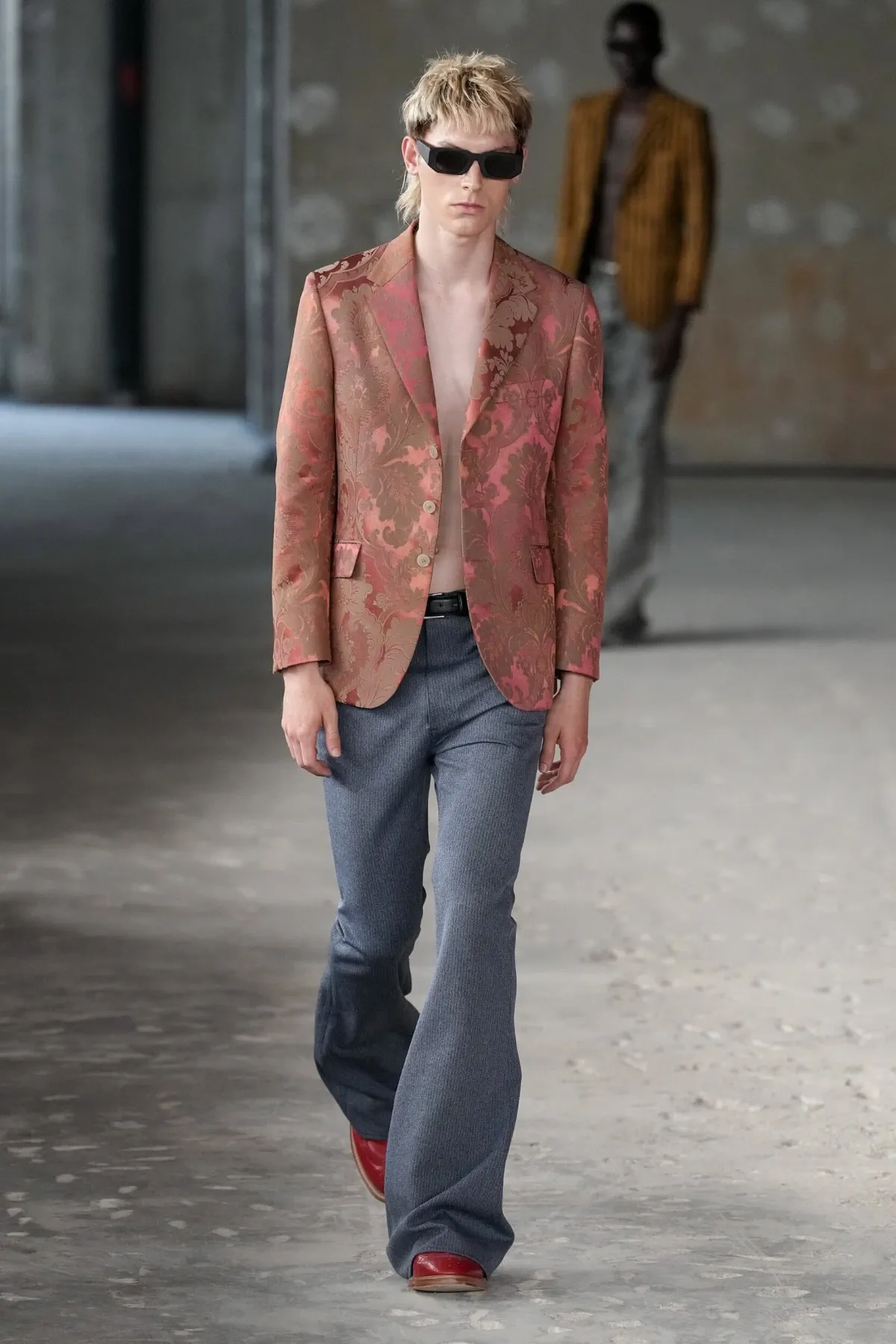 Junya Watanabe Spring Summer 2026 Paris Fashion Week Mens 3 Pour le printemps 2026, Junya Watanabe réinvente le dandy parisien