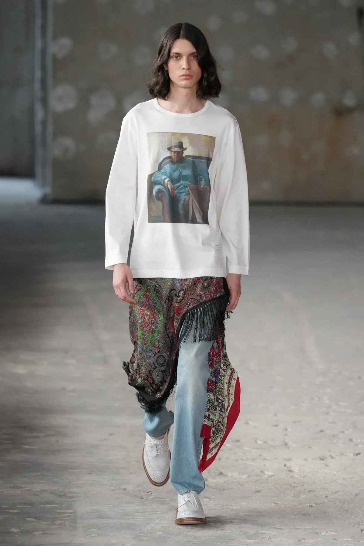 Pour le printemps 2026, Junya Watanabe réinvente le dandy parisien