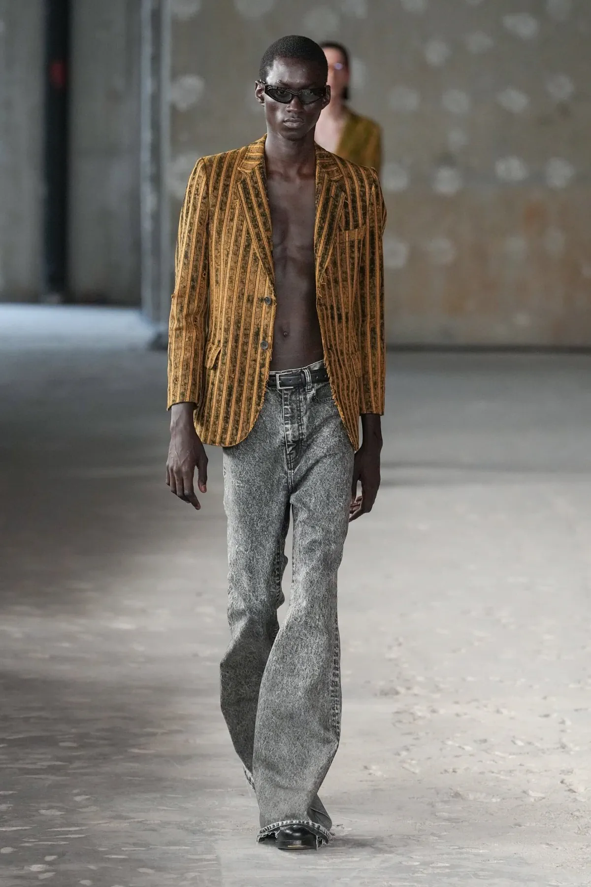 Junya Watanabe Spring Summer 2026 Paris Fashion Week Mens 4 Pour le printemps 2026, Junya Watanabe réinvente le dandy parisien
