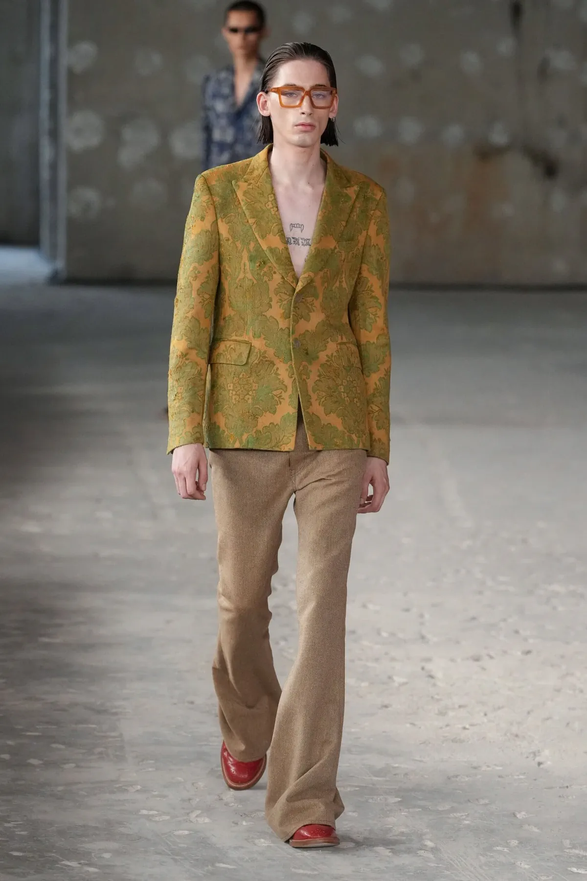 Pour le printemps 2026, Junya Watanabe réinvente le dandy parisien