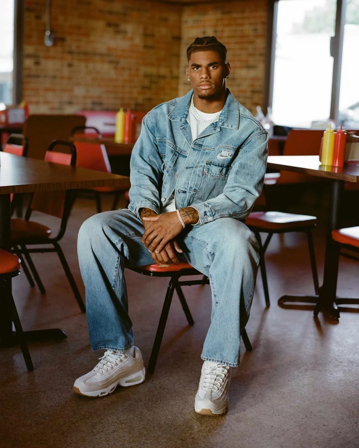 Levis x Nike Air Max 95 July 10 5 La collection Levi's x Nike Air Max 95 arrive en juillet avec trois modèles denim exclusifs