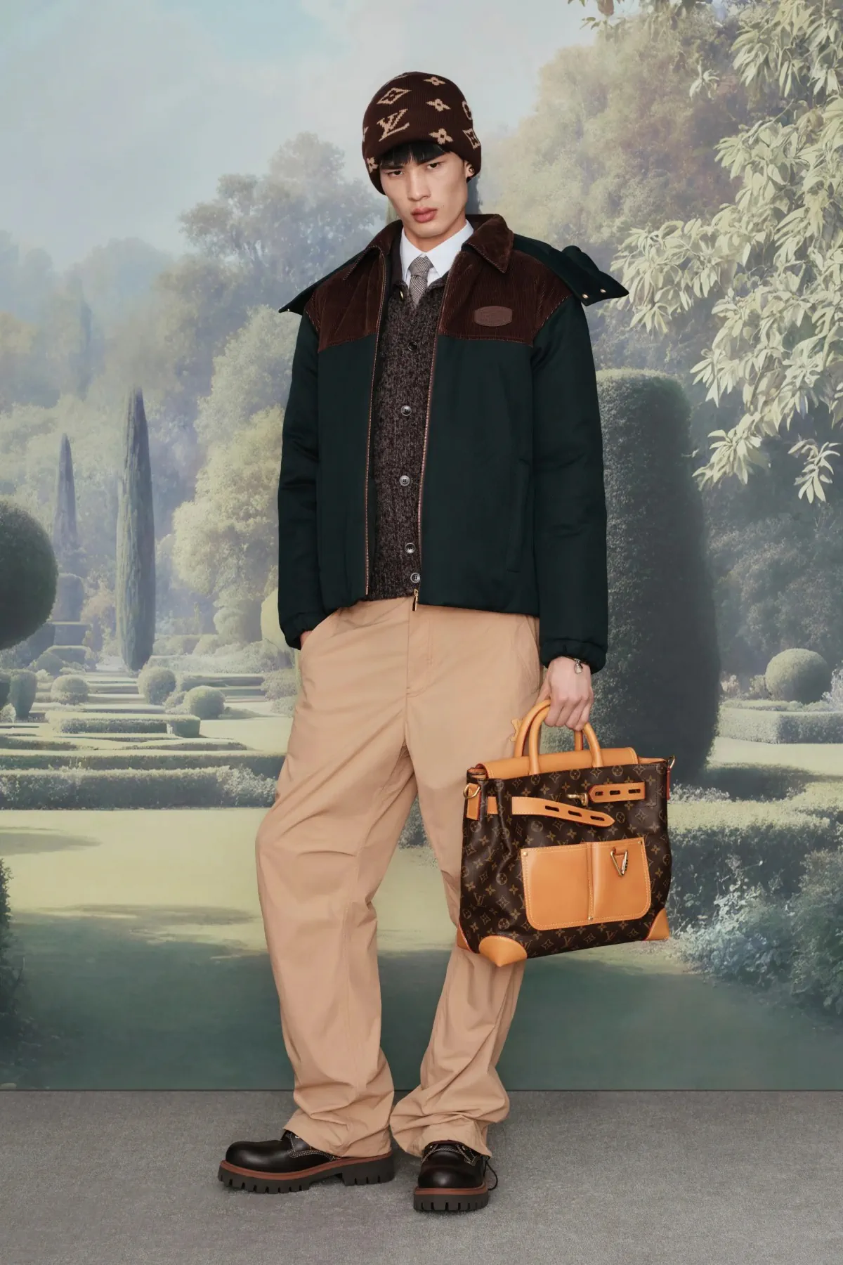 Pharrell Williams signe une collection Louis Vuitton Croisière 2026 pour homme inspirée des manoirs anglais