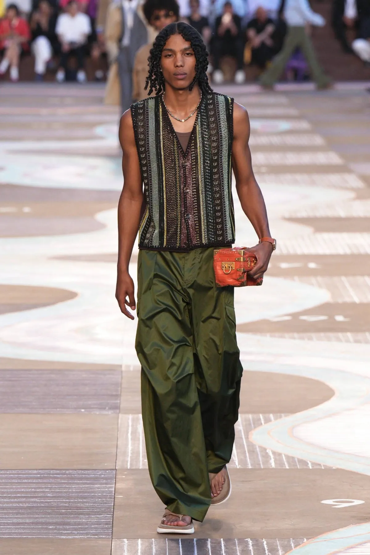 Pharrell Williams revisite l'Inde avec sa collection printemps 2026 pour Louis Vuitton