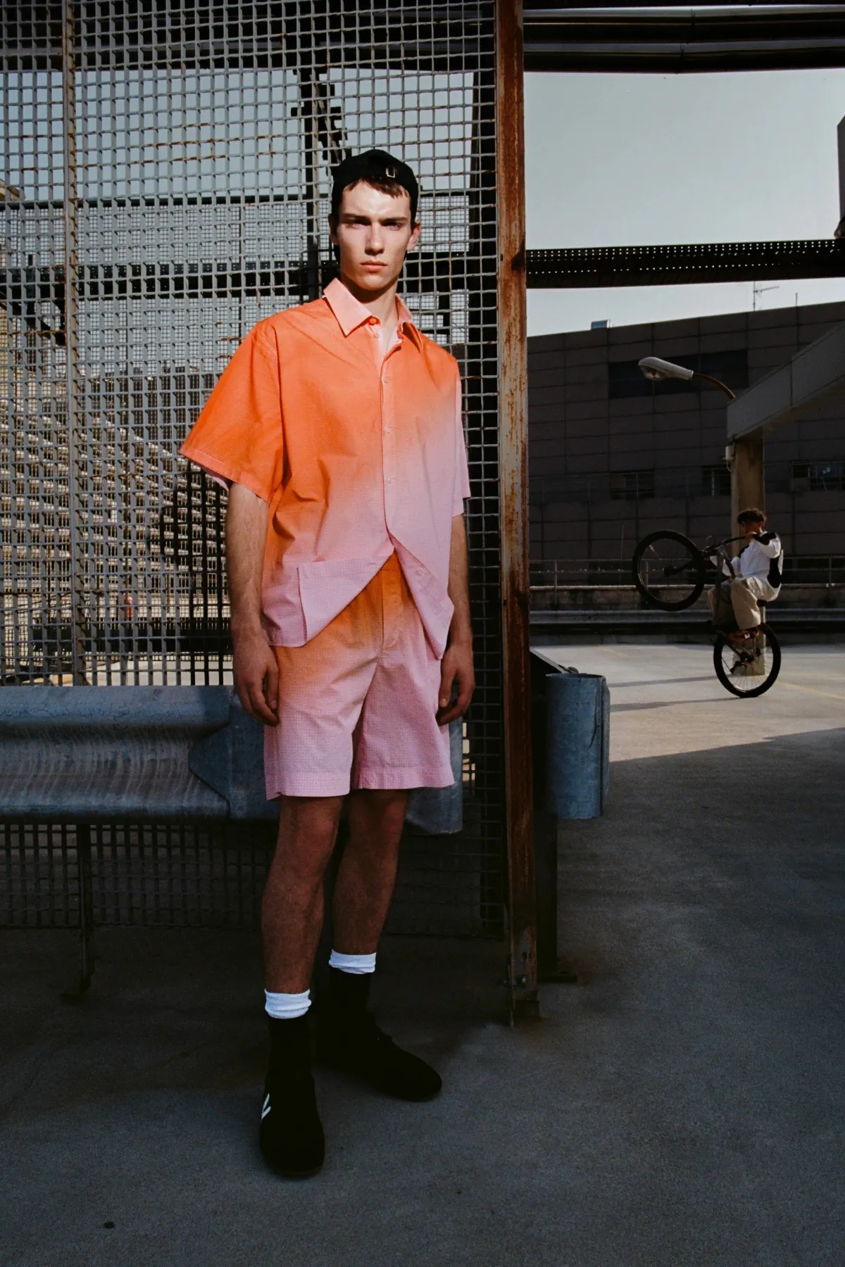 Avec cette collection printemps 2026, Massimo Giorgetti ancre MSGM dans l'univers du cyclisme urbain
