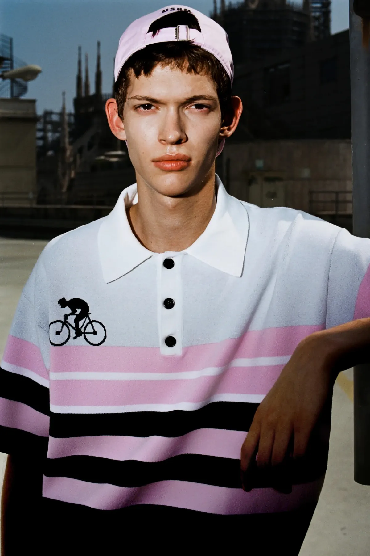 MSGM Spring Summer 2026 Milan Fashion Week 4 Avec cette collection printemps 2026, Massimo Giorgetti ancre MSGM dans l'univers du cyclisme urbain