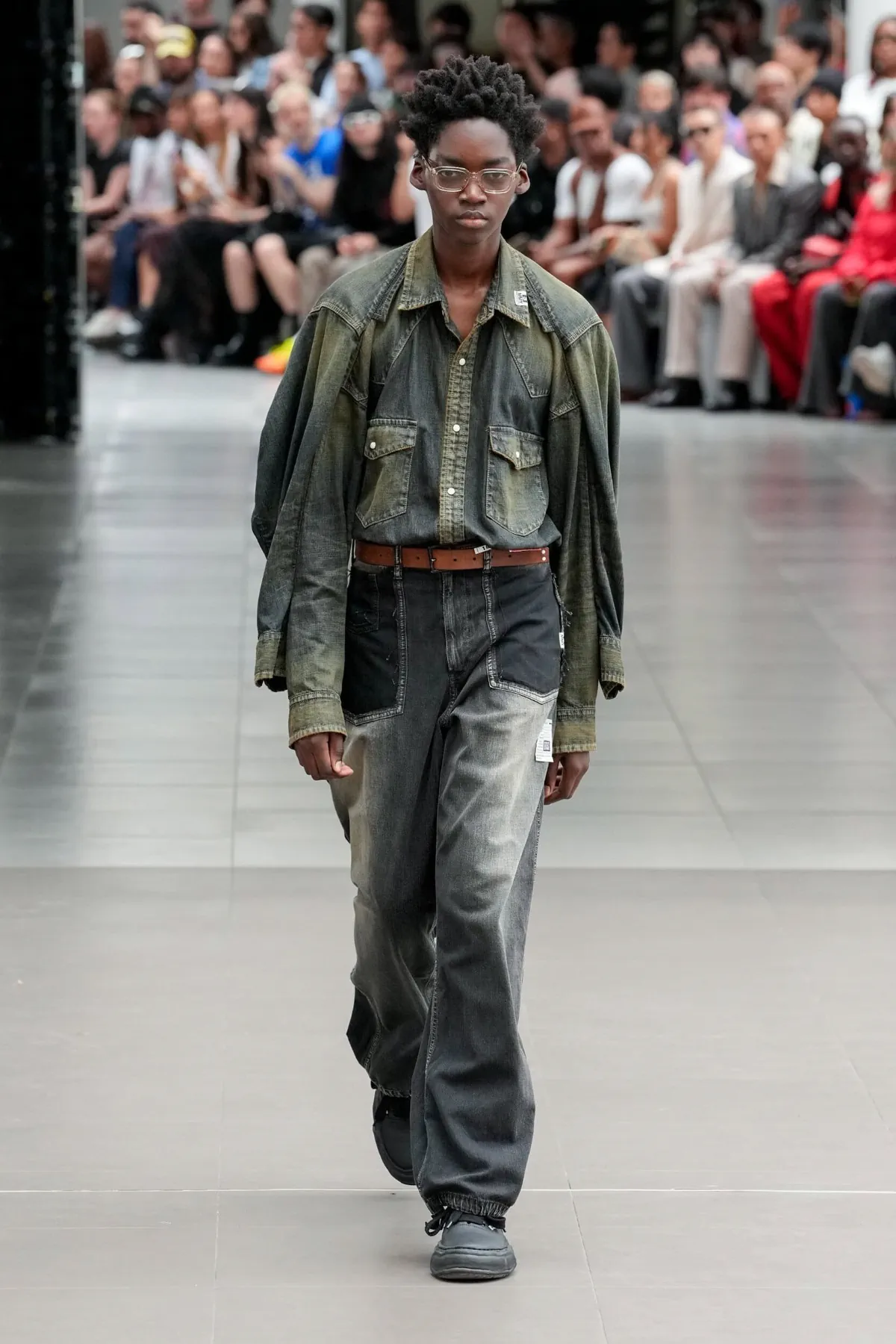 Printemps 2026 : Maison Mihara Yasuhiro redéfinit la notion de normalité