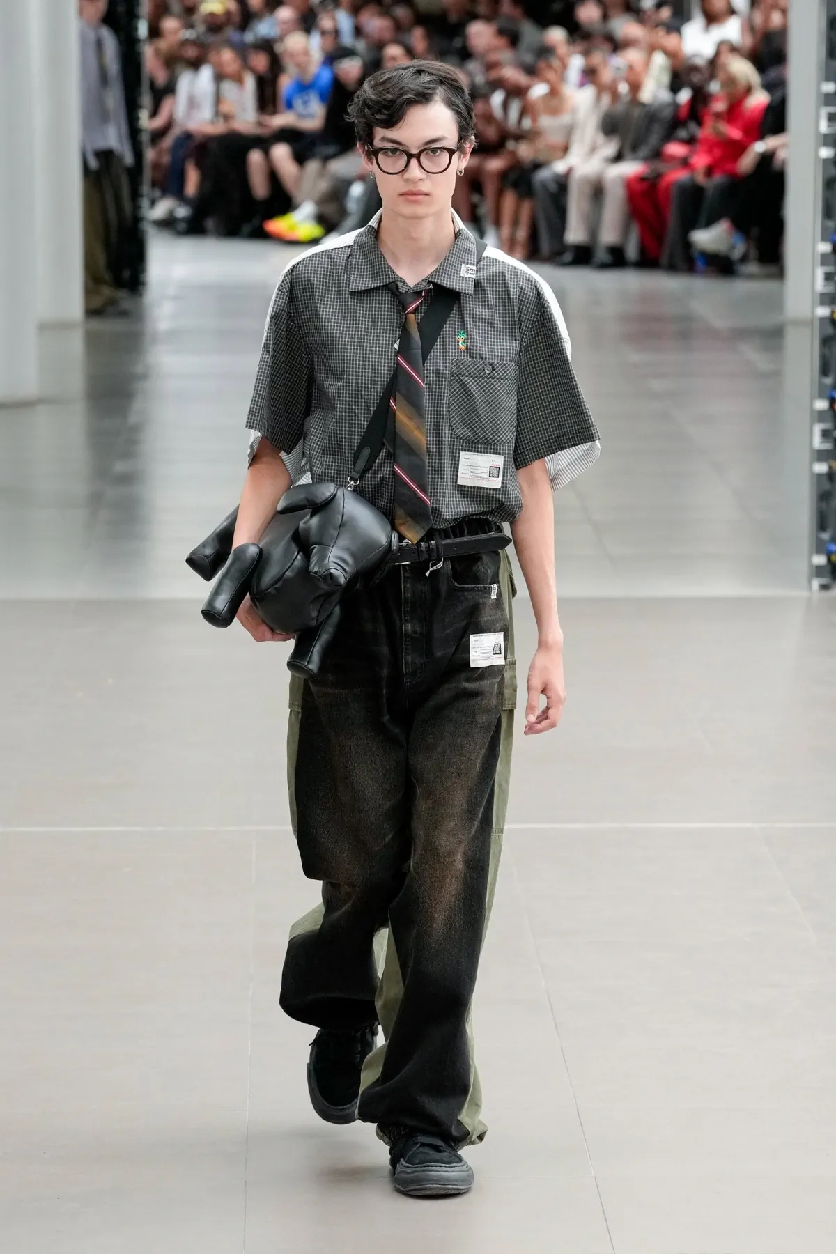 Printemps 2026 : Maison Mihara Yasuhiro redéfinit la notion de normalité