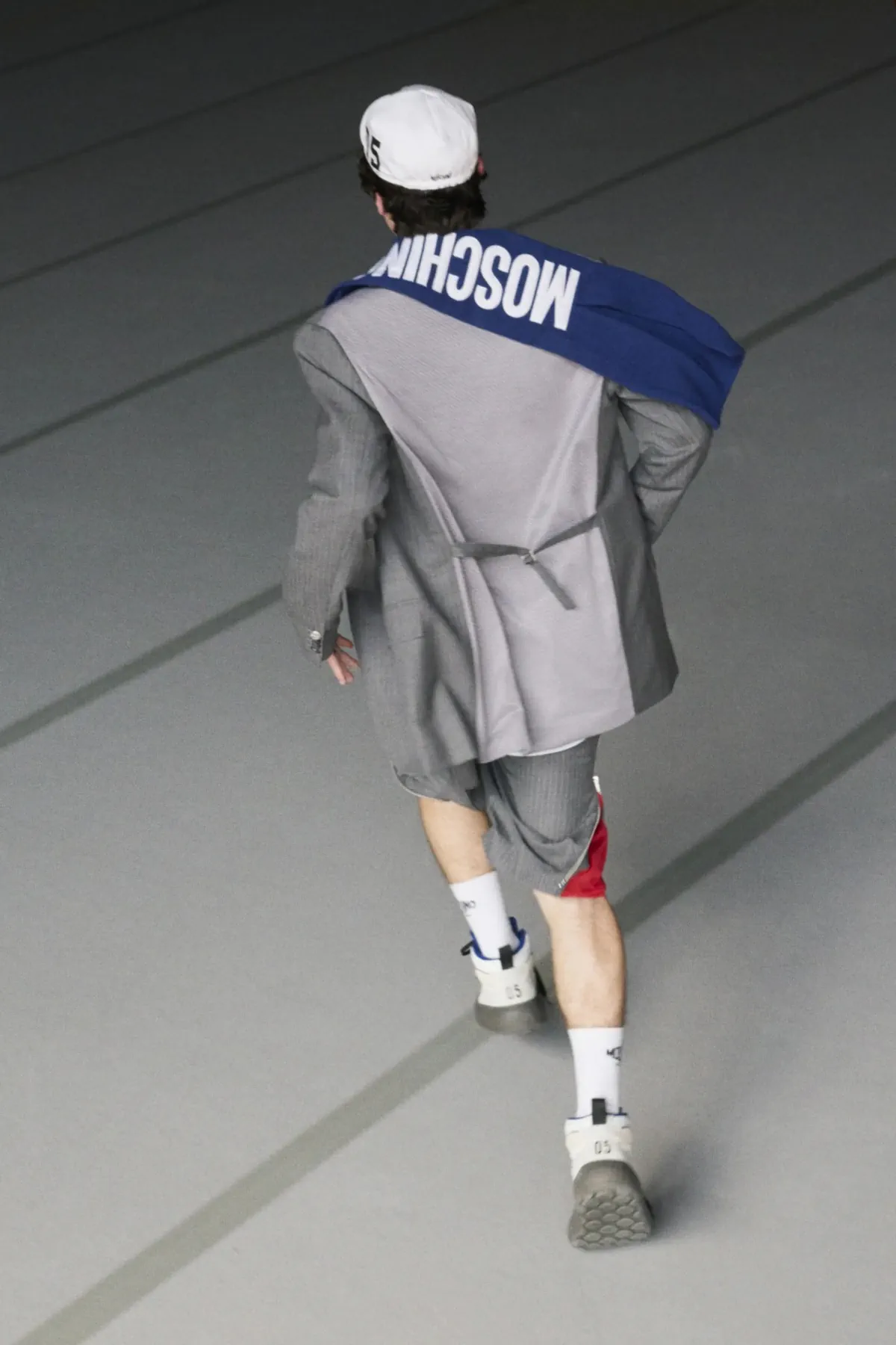 Moschino Spring Summer 2026 2 Adrian Appiolaza réinvente la masculinité avec sa collection printemps 2026 pour Moschino