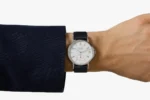 NOMOS Glashutte Ahoi neomatik 38 0 La NOMOS Glashütte Ahoi neomatik 38 revisite le style sport chic allemand