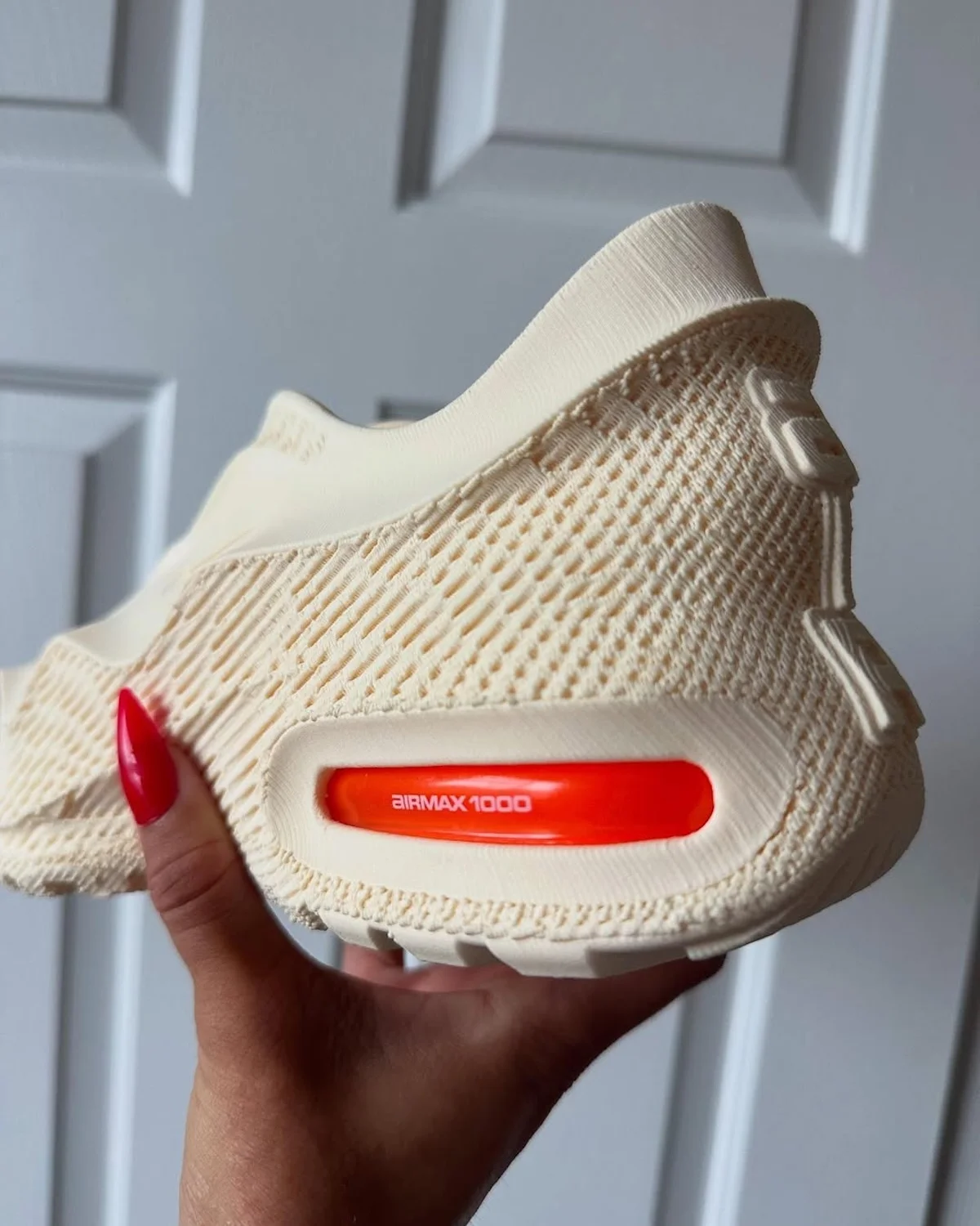 Nike Air Max 1000 Foamy Oat 0 La sneaker Air Max imprimée en 3D futuriste de Nike arrive enfin cet été