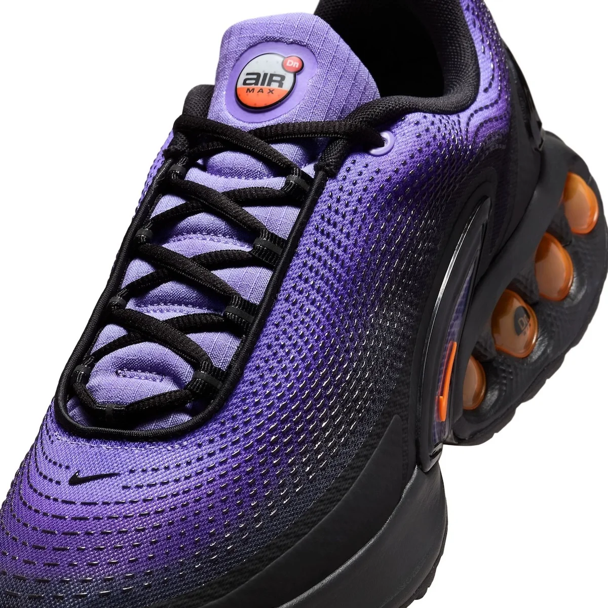 Nike Air Max Dn Medium Violet 5 La Nike Air Max Dn « Medium Violet » rend hommage aux codes de la légendaire Air Max Plus