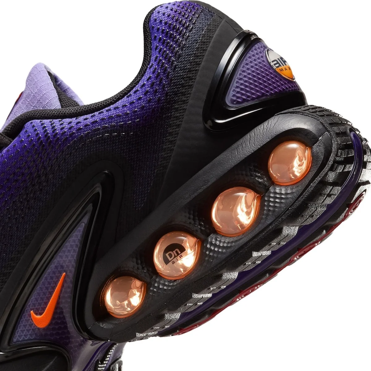 Nike Air Max Dn Medium Violet 7 La Nike Air Max Dn « Medium Violet » rend hommage aux codes de la légendaire Air Max Plus