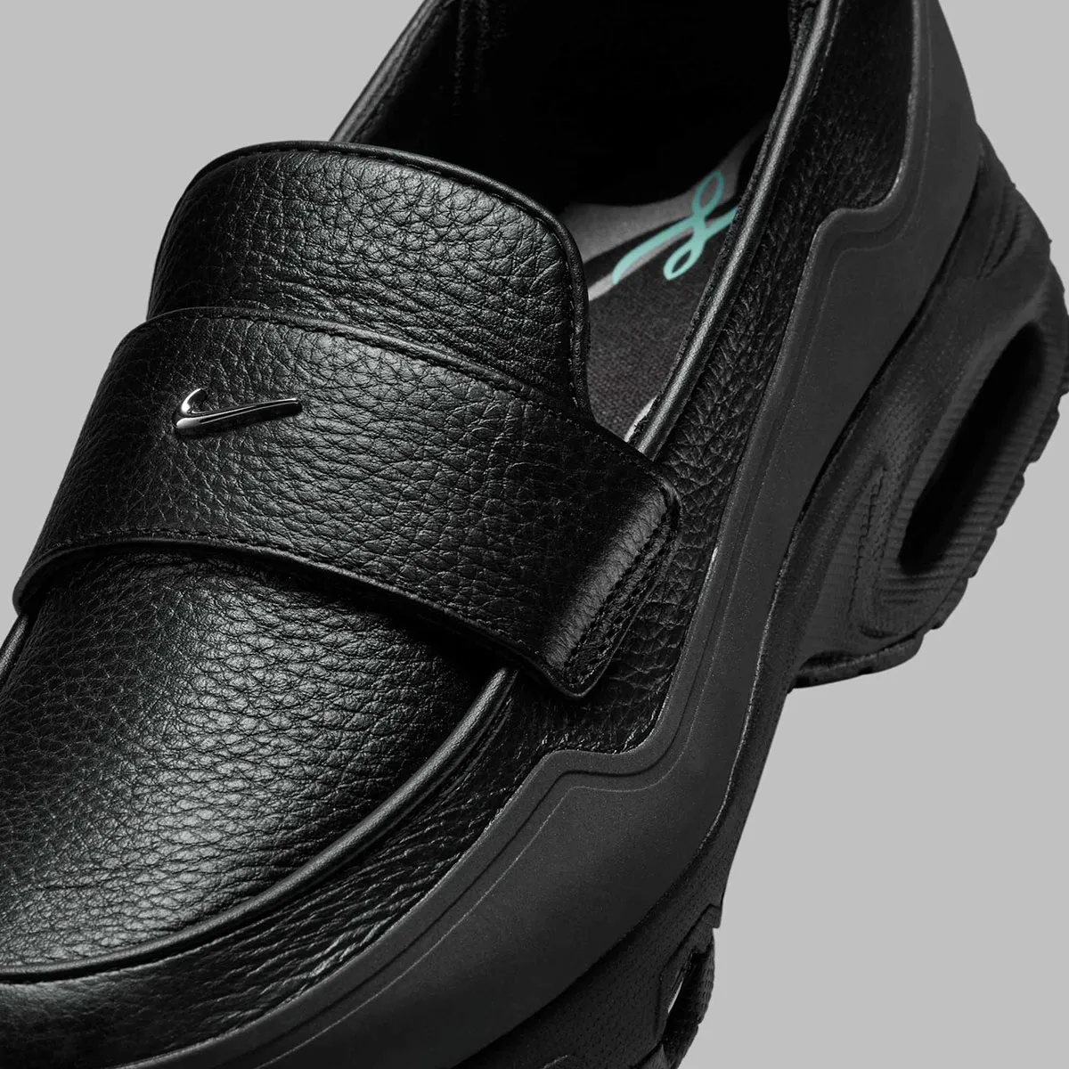 Nike Air Max Phenomena SWDC 6 Avec cette Nike Air Max Phenomena, Nike se lance dans la tendance sneaker-mocassin
