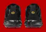 La Nike Air Max Plus « Darth Vader » fait resurgir la force obscure dans vos pieds