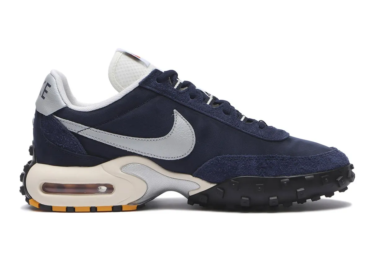 Nike Air Max Waffle Navy Silver 3 Nike Air Max Waffle sera de retour à l’automne 2025 dans un coloris « Navy/Silver »