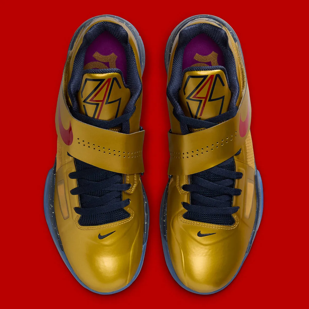 Nike KD 4 Gold Medal 4 La Nike KD 4 « Gold Medal » fait son grand retour treize ans après sa sortie originale