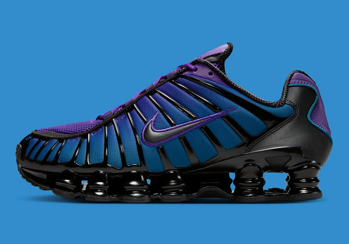 Nike Shox TL Voltage Purple 2 La Nike Shox TL « Voltage Purple » électrise la rentrée 2025