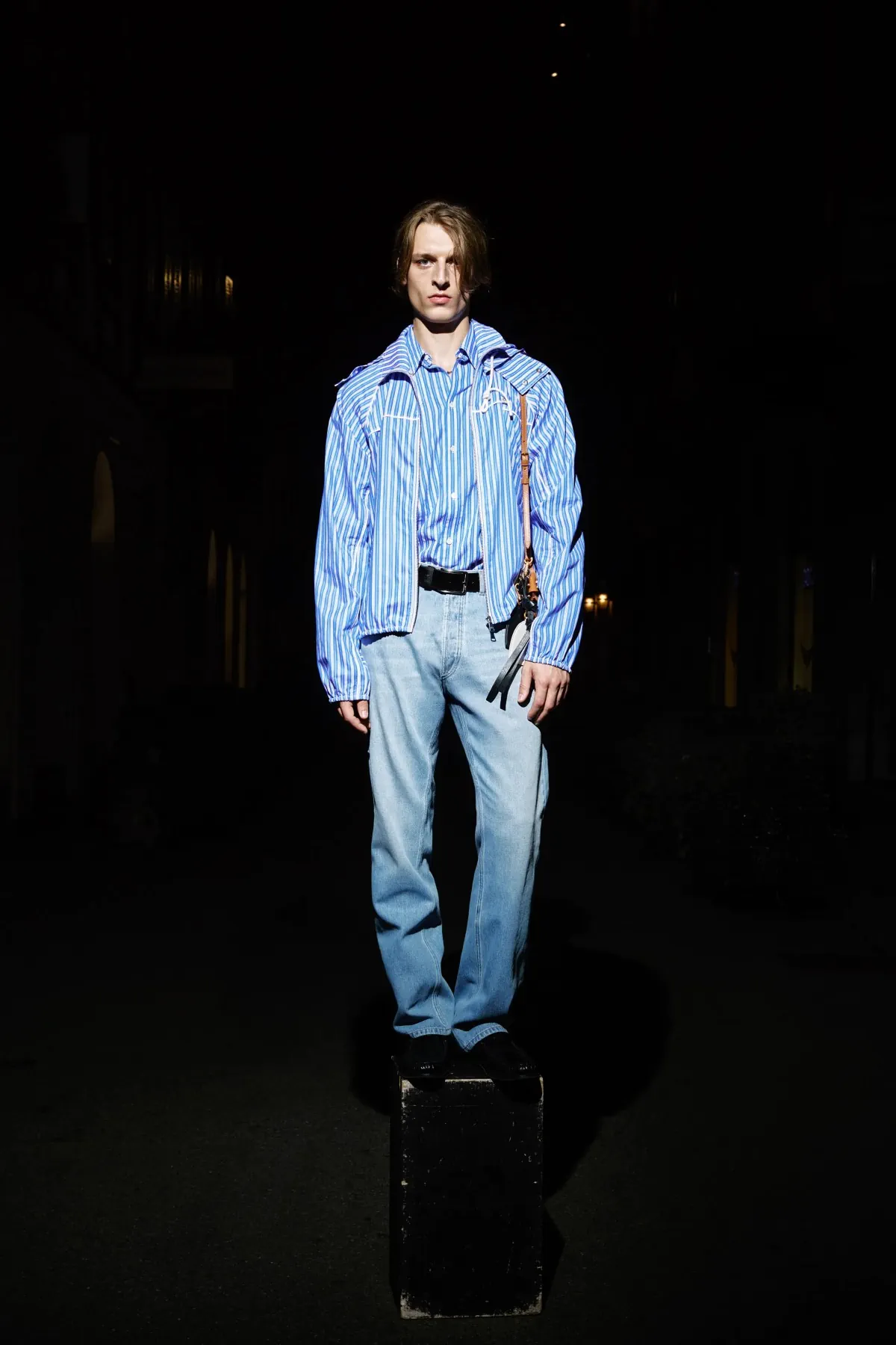 La collection printemps 2026 de N21 révèle la nouvelle simplicité masculine d'Alessandro Dell'Acqua