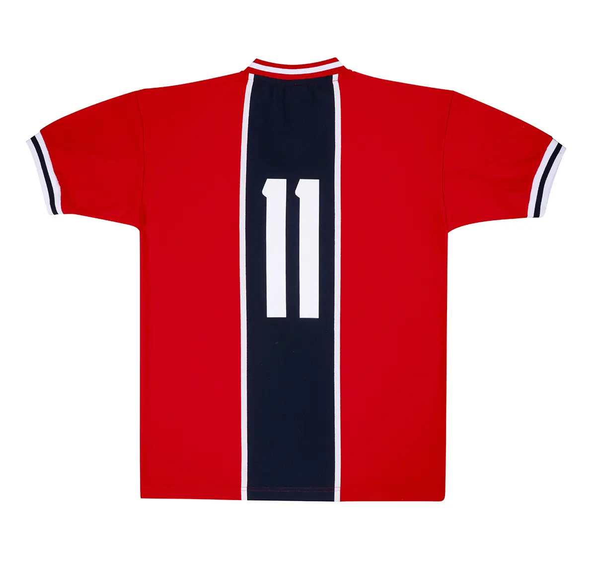 Paris Saint Germain reedite son maillot rouge iconique de 1975 4 Le maillot rouge RTL de 1975 du PSG fait son grand retour