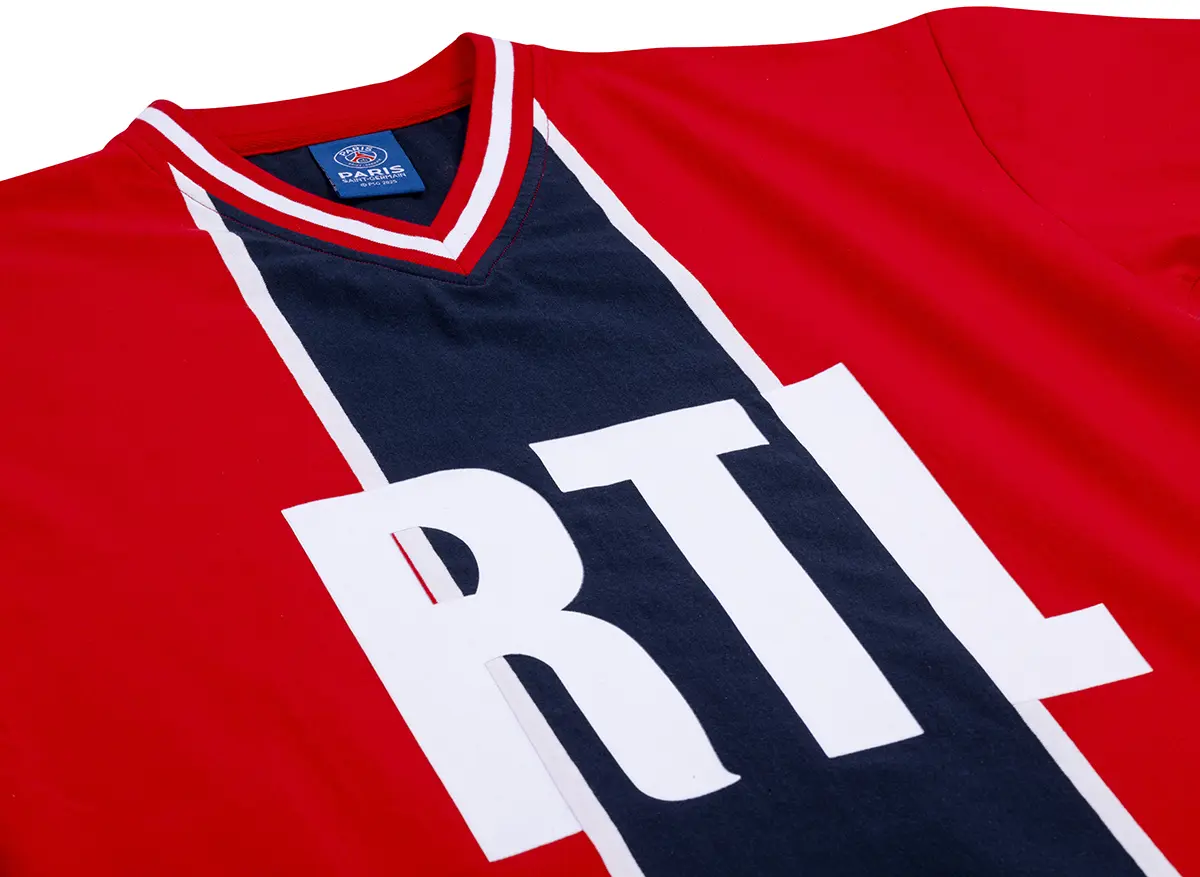 Paris Saint Germain reedite son maillot rouge iconique de 1975 5 Le maillot rouge RTL de 1975 du PSG fait son grand retour