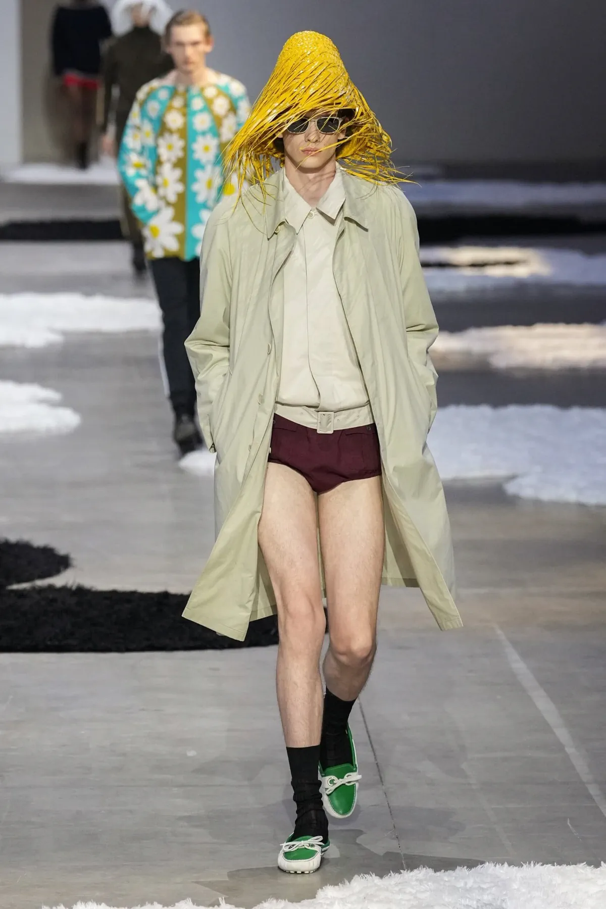 La collection Printemps 2026 de PRADA révèle une mode masculine apaisée et authentique