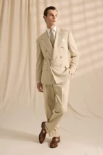 La collection Printemps 2026 de Ralph Lauren Purple Label célèbre le voyageur moderne