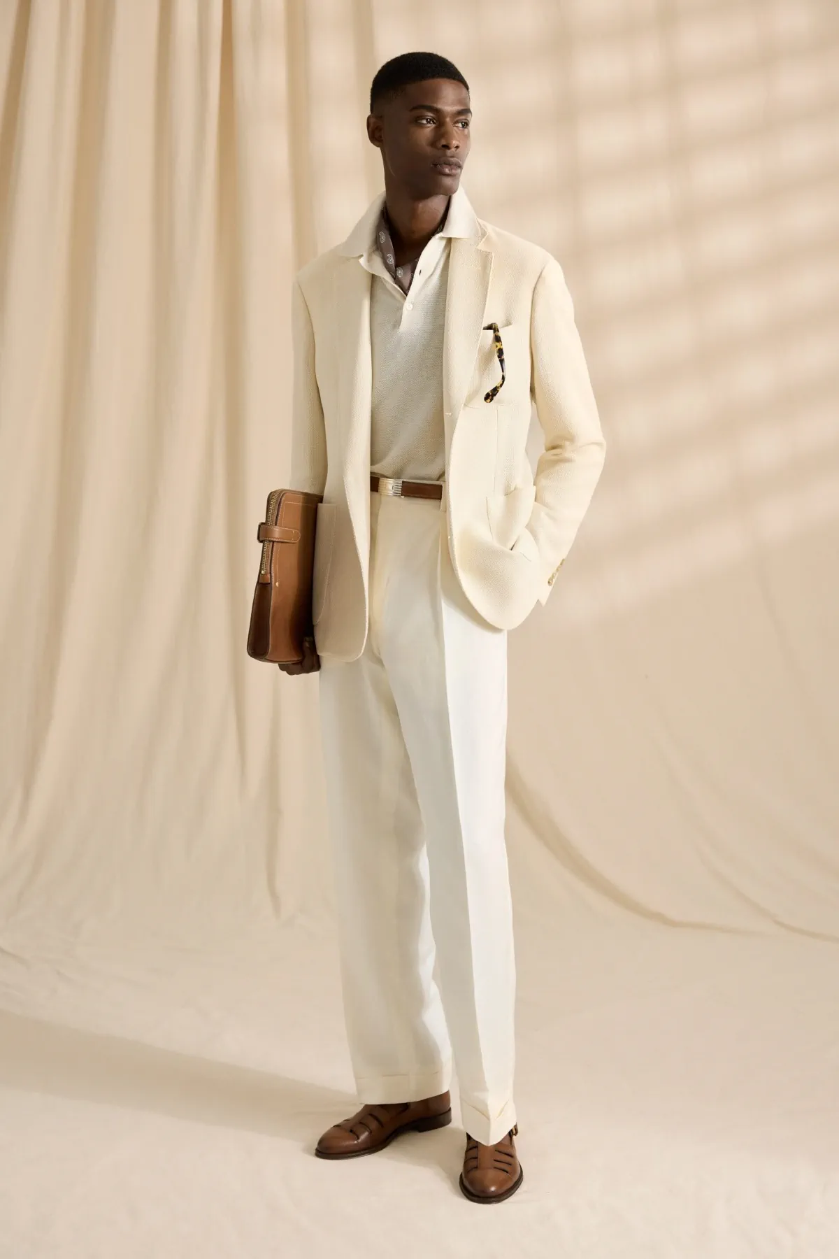 La collection Printemps 2026 de Ralph Lauren Purple Label célèbre le voyageur moderne