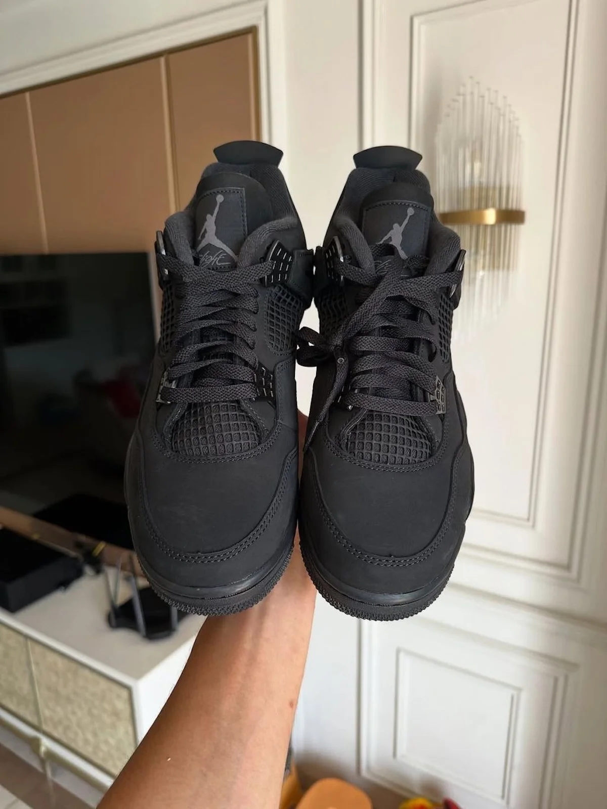 Retour Air Jordan 4 Black Cat 5 Retour de la Air Jordan 4 « Black Cat » avec le logo Nike Air pour le Black Friday 2025