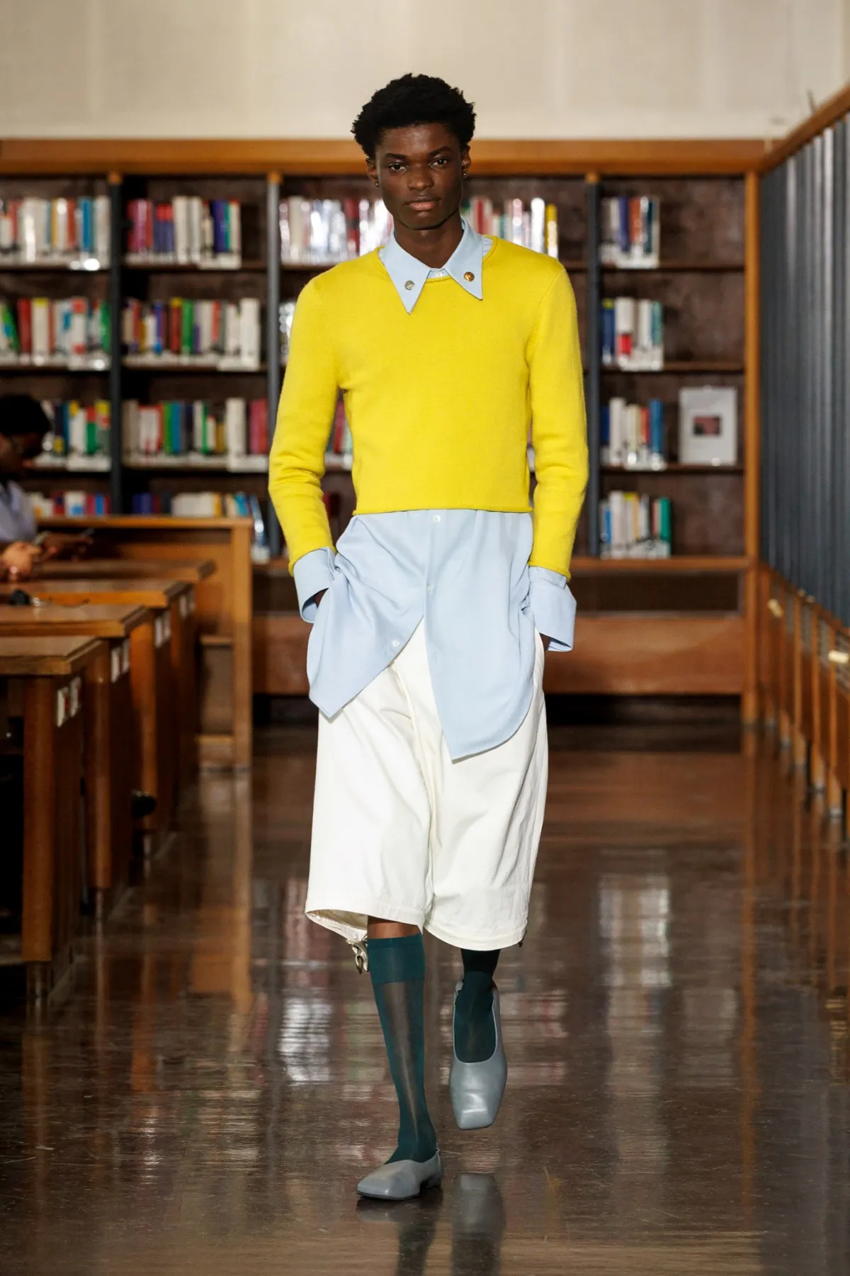 Printemps 2026, SEAN SUEN transforme la bibliothèque parisienne en théâtre onirique