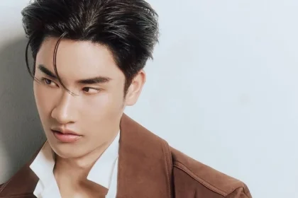 LOEWE choisit l'acteur thaïlandais Tawan Vihokratana comme nouvel ambassadeur de marque