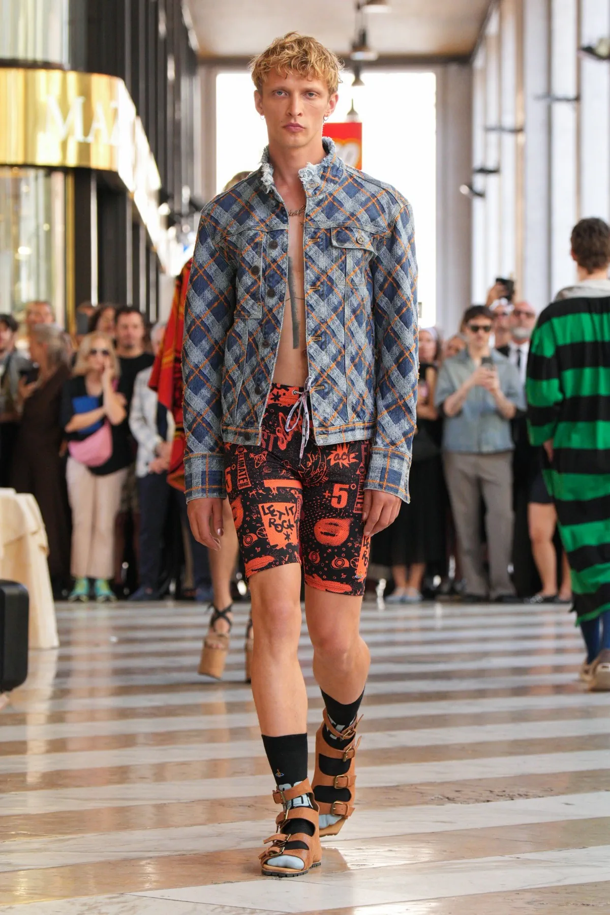 Vivienne Westwood Printemps 2026 : un vestiaire sans frontières
