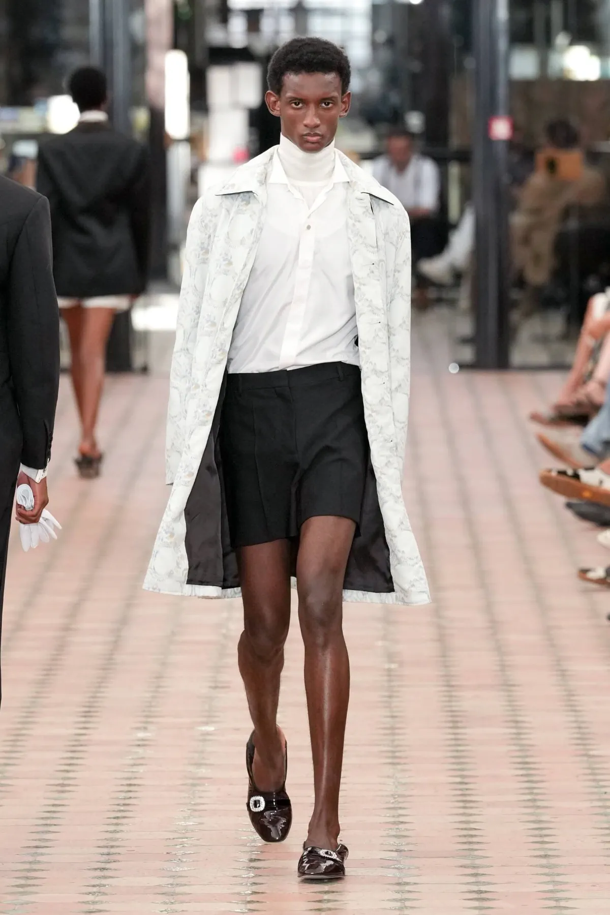 La collection Printemps 2026 de Wales Bonner rend hommage au savoir-faire britannique et célèbre dix années de création