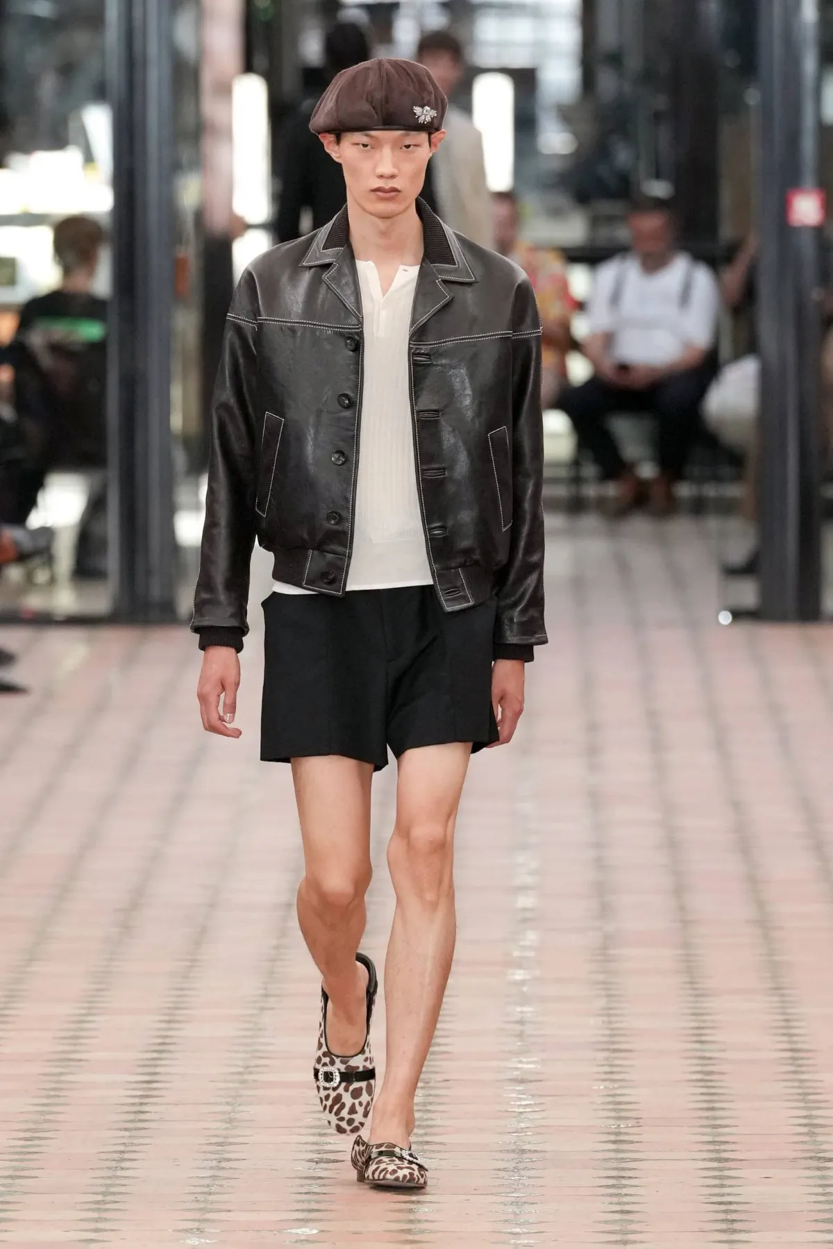 La collection Printemps 2026 de Wales Bonner rend hommage au savoir-faire britannique et célèbre dix années de création