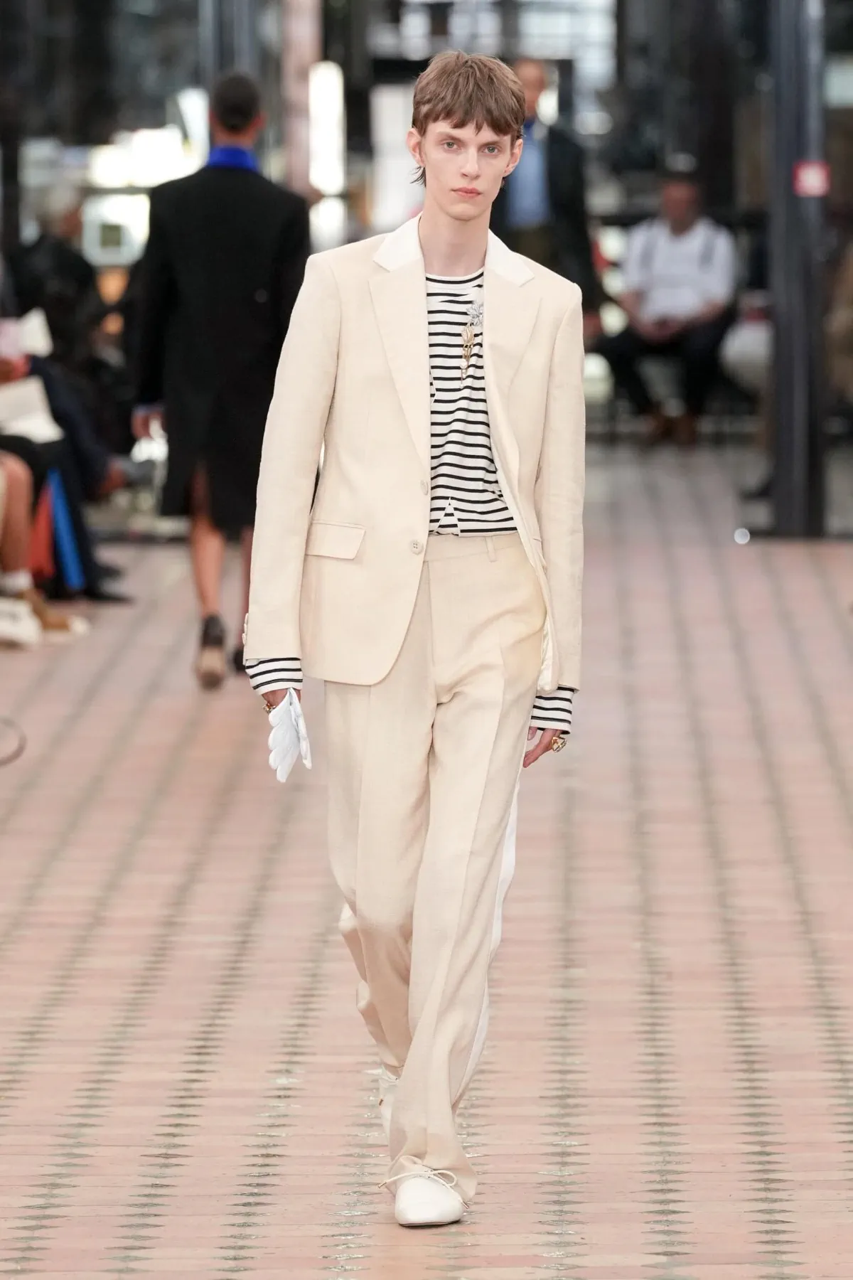 La collection Printemps 2026 de Wales Bonner rend hommage au savoir-faire britannique et célèbre dix années de création