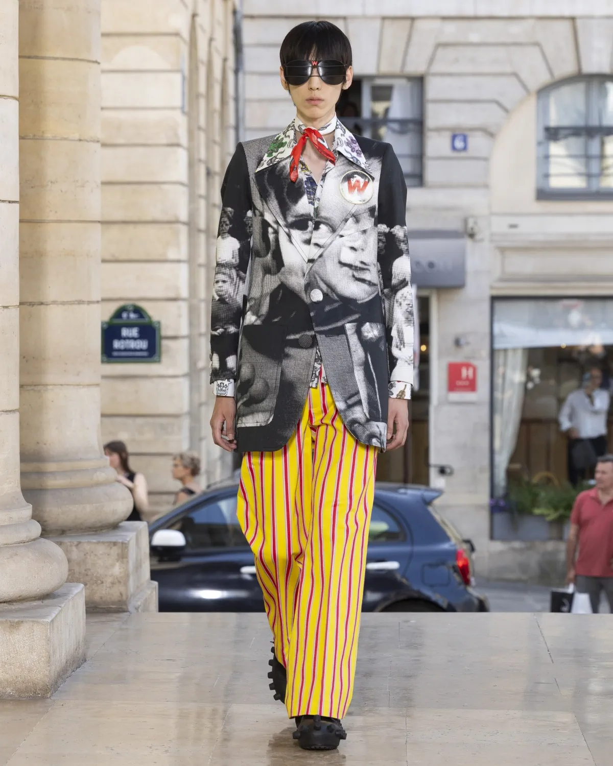 Walter Van Beirendonck Spring Summer 2026 Paris Fashion Week 3 Pour le printemps 2026, Walter Van Beirendonck présente une collection joyeuse et techniquement maîtrisée au théâtre de l'Odéon