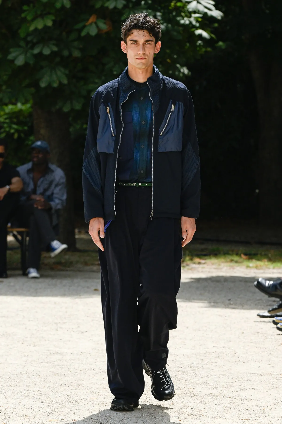 White Mountaineering réinvente l'héritage de la mode outdoor pour le printemps 2026