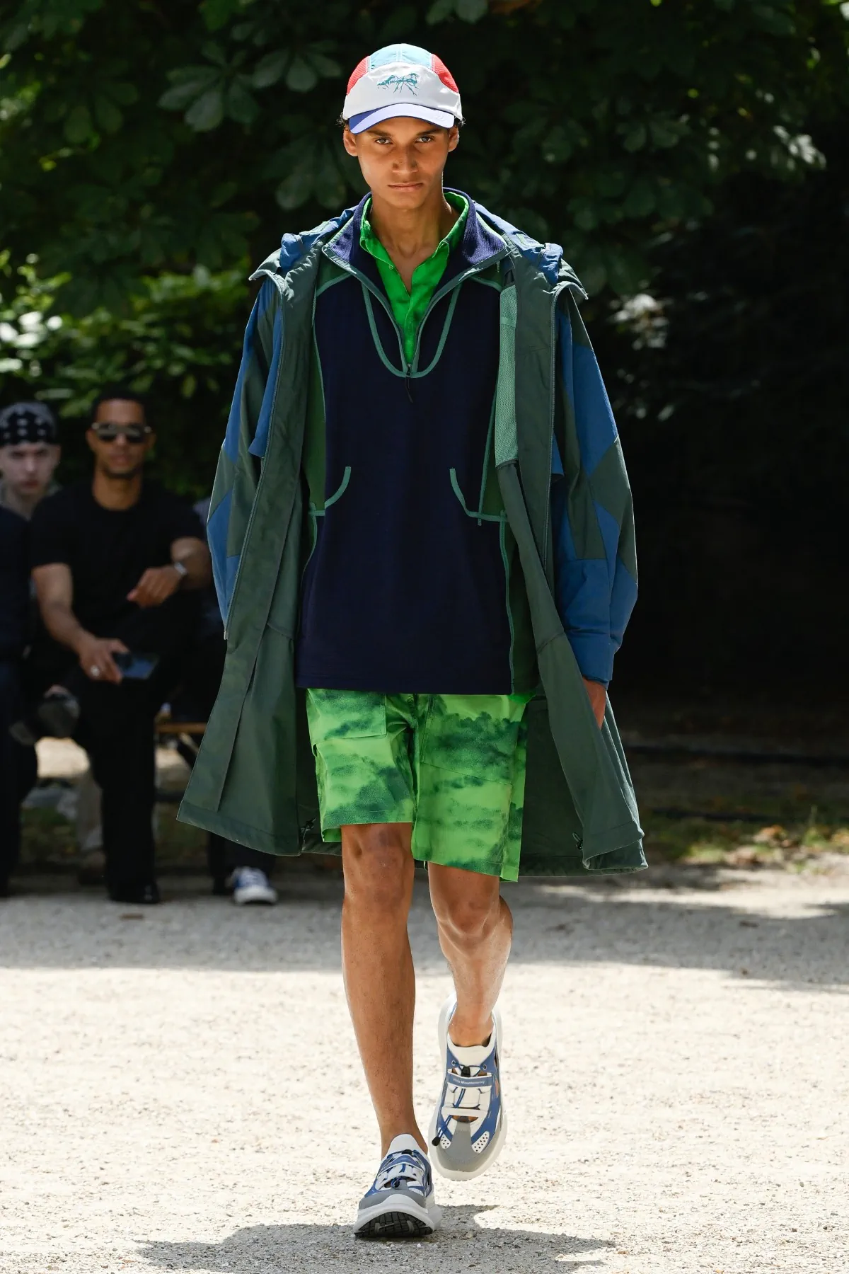 White Mountaineering réinvente l'héritage de la mode outdoor pour le printemps 2026