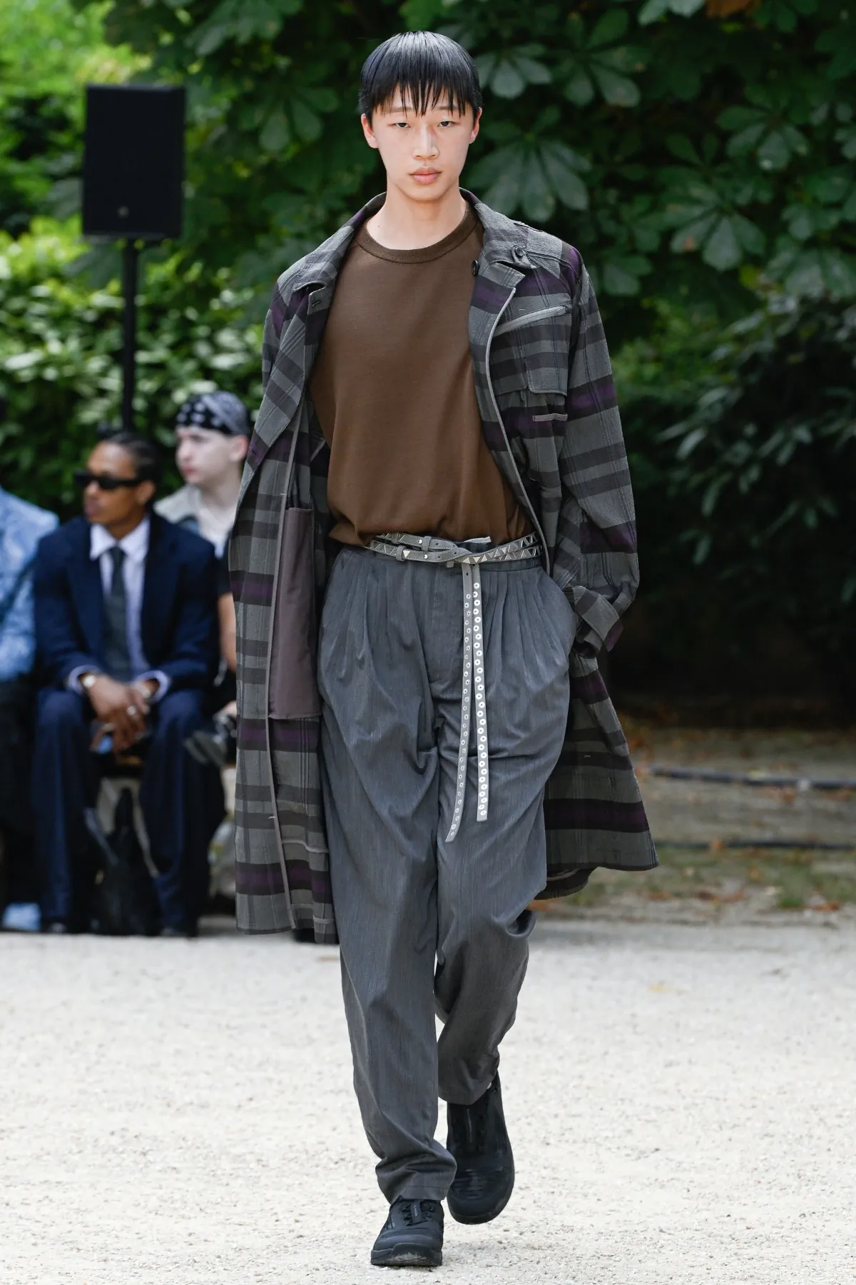 White Mountaineering réinvente l'héritage de la mode outdoor pour le printemps 2026