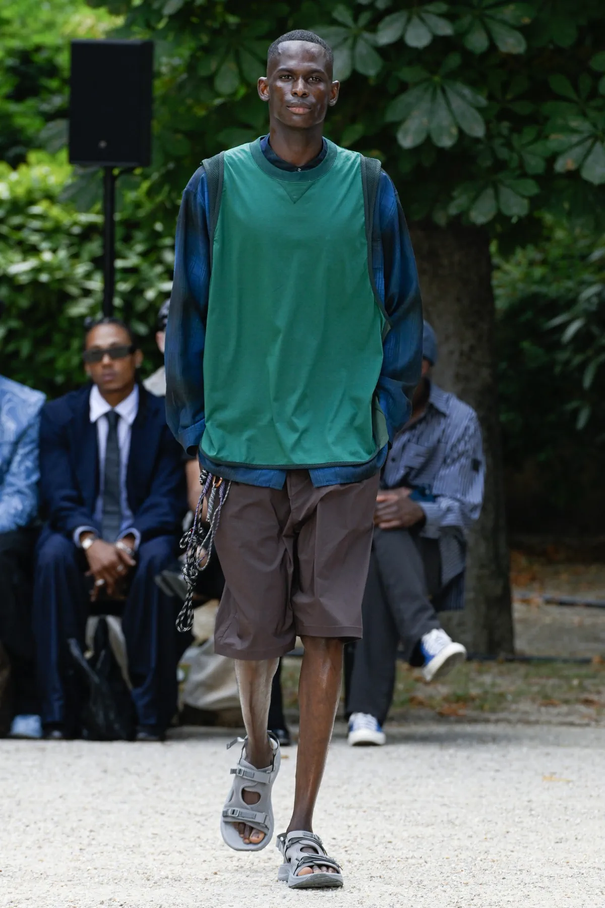 White Mountaineering réinvente l'héritage de la mode outdoor pour le printemps 2026