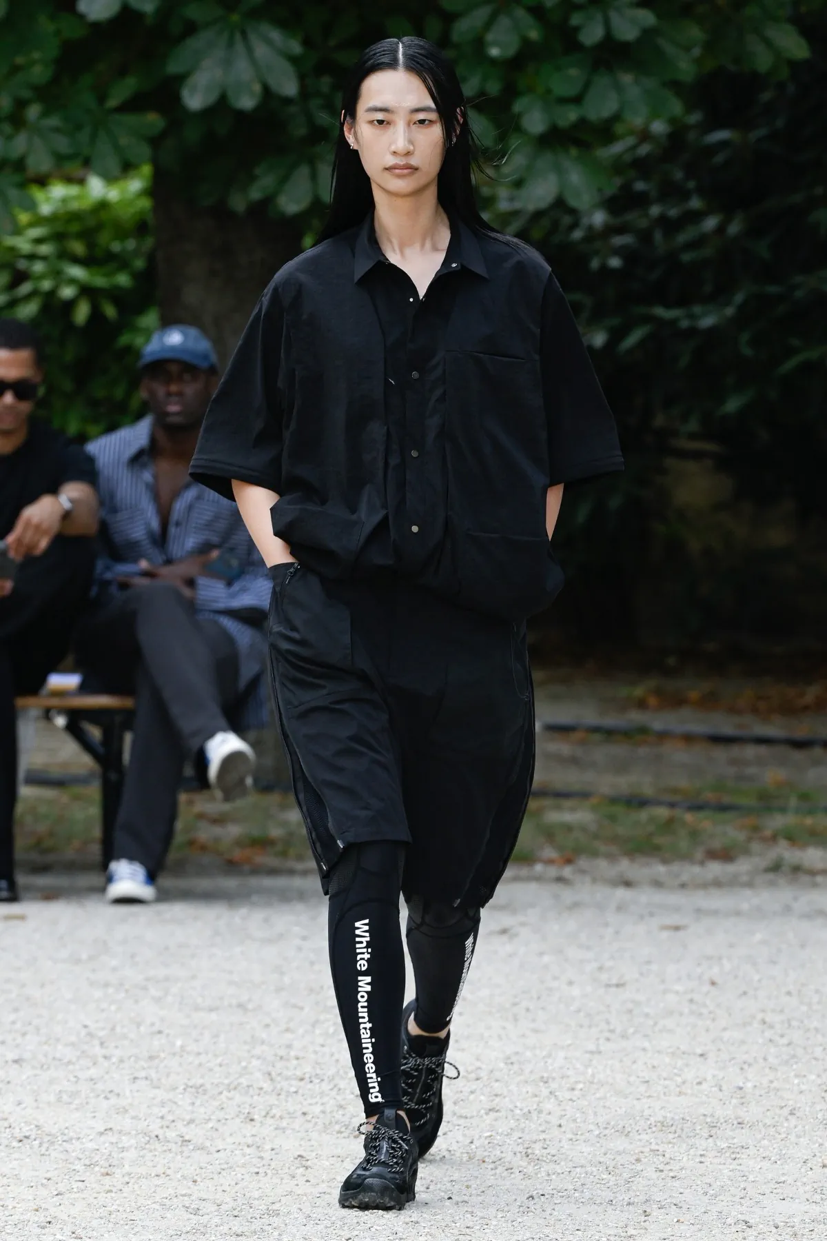 White Mountaineering réinvente l'héritage de la mode outdoor pour le printemps 2026