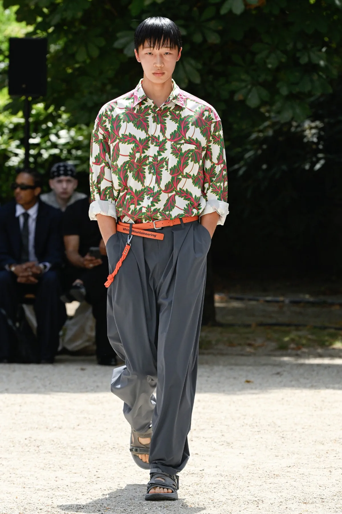 White Mountaineering réinvente l'héritage de la mode outdoor pour le printemps 2026