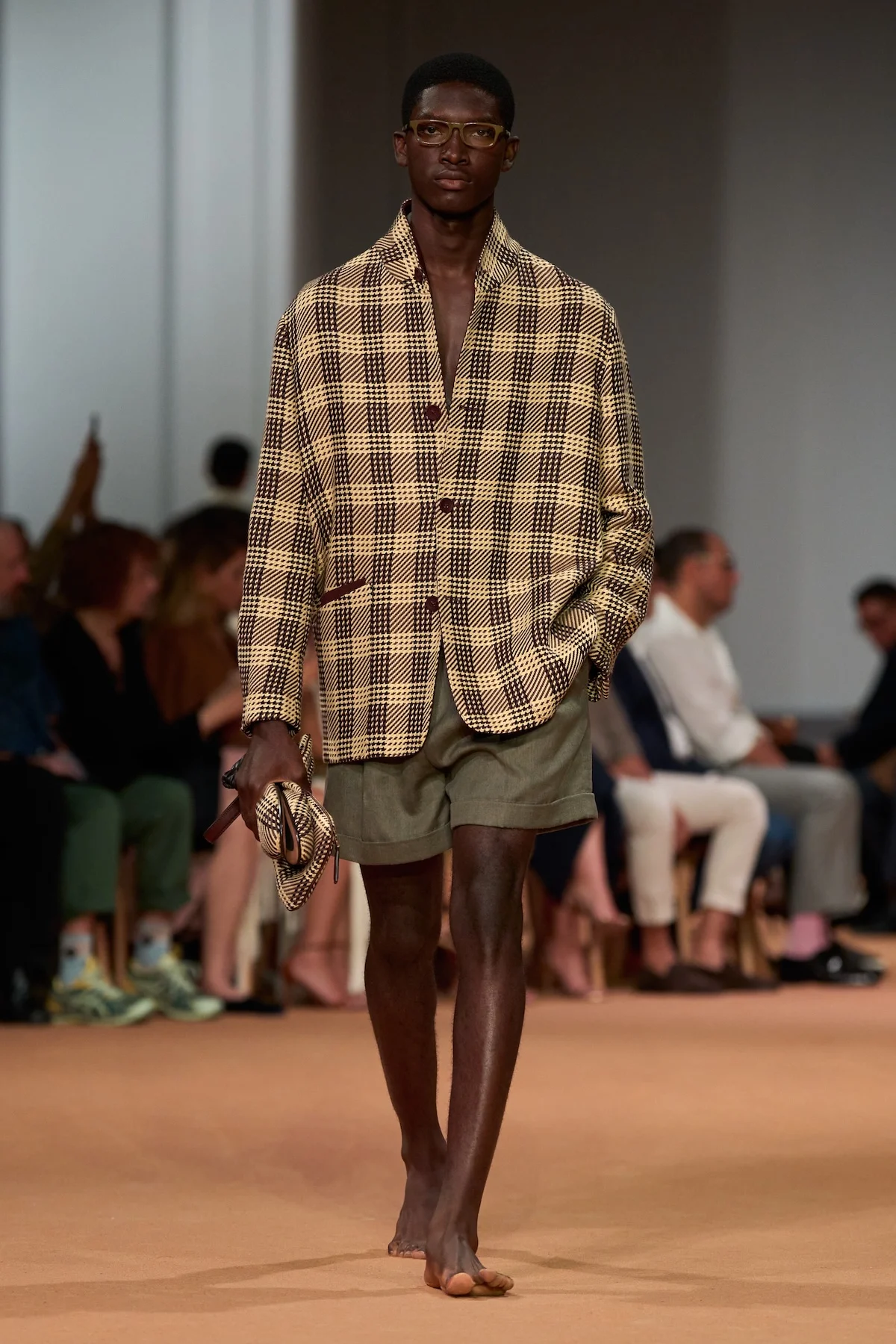 ZEGNA transforme Dubaï en laboratoire de la mode masculine pour le printemps 2026