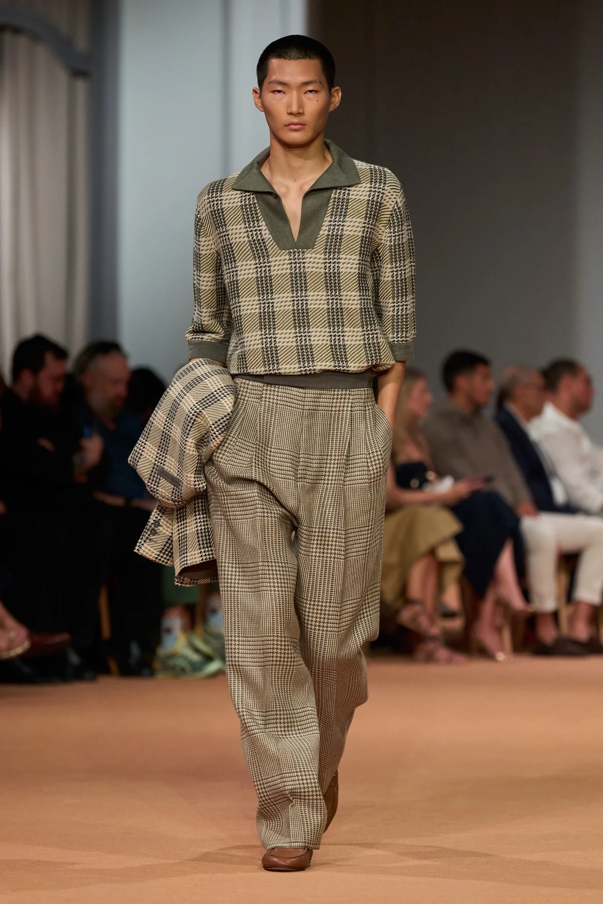 ZEGNA transforme Dubaï en laboratoire de la mode masculine pour le printemps 2026