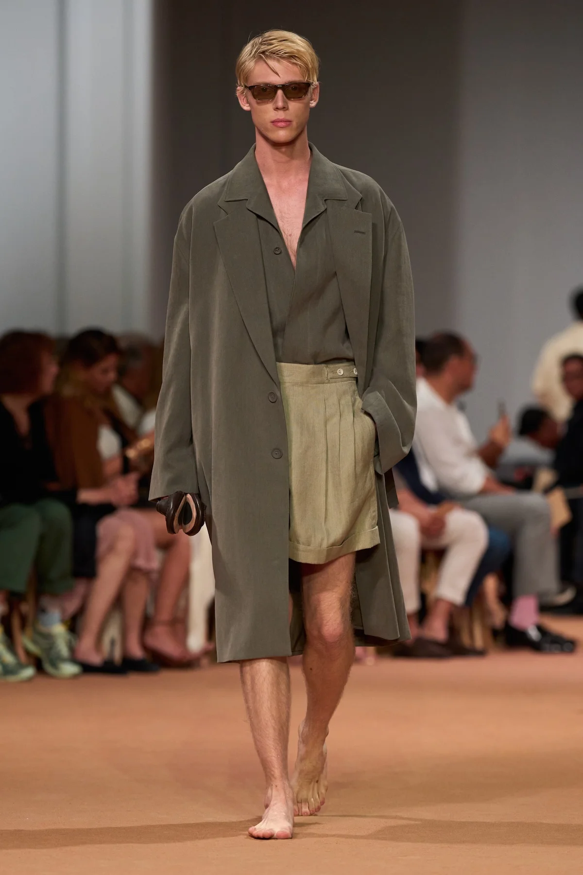 ZEGNA transforme Dubaï en laboratoire de la mode masculine pour le printemps 2026