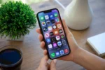 iOS 26 Design Liquid Glass iOS 26 d’Apple arrive avec le design Liquid Glass, mais en quoi consiste-t-il ?
