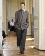 Pour le printemps 2026, ssstein révèle la beauté de la retenue japonaise