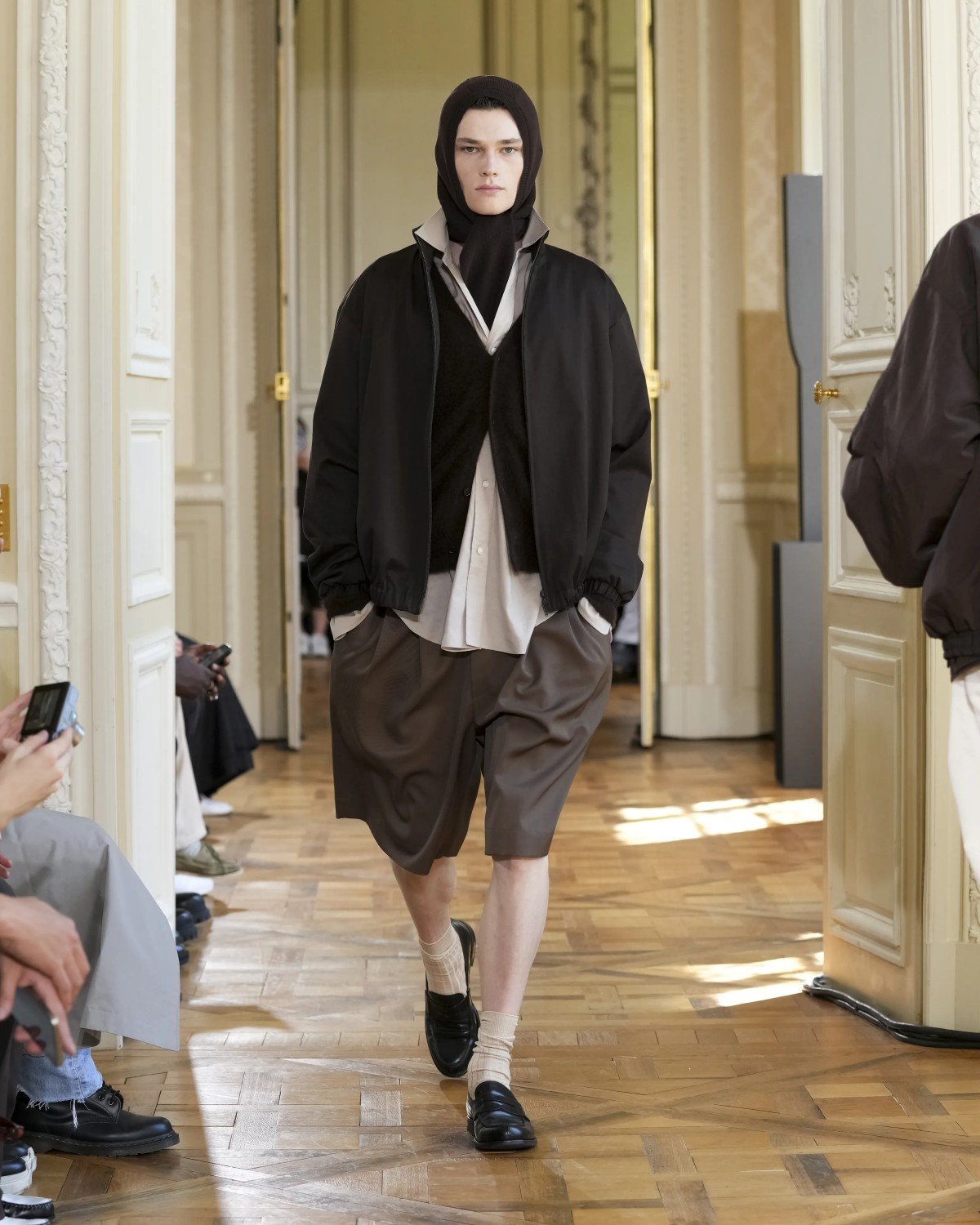 Pour le printemps 2026, ssstein révèle la beauté de la retenue japonaise