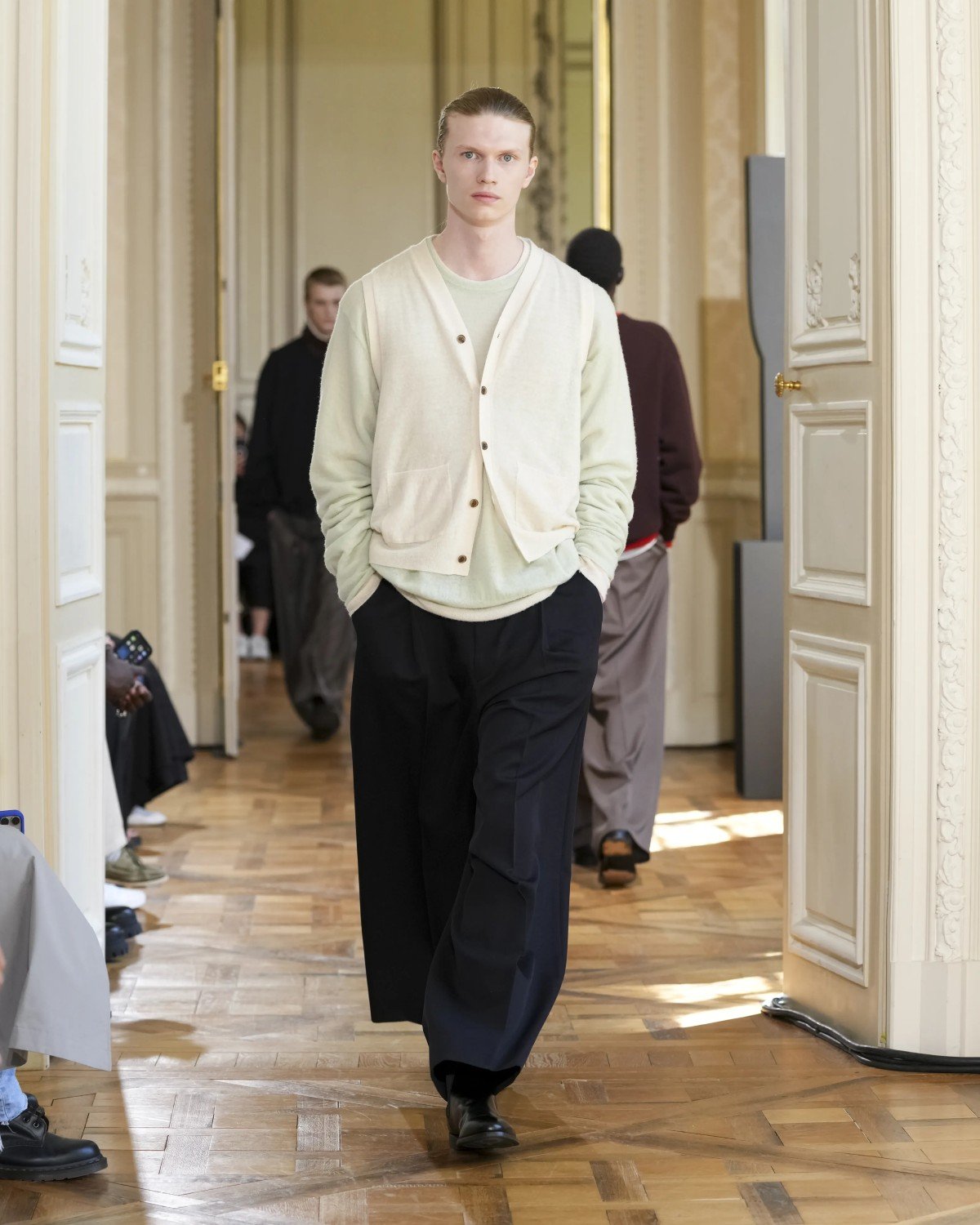 Pour le printemps 2026, ssstein révèle la beauté de la retenue japonaise