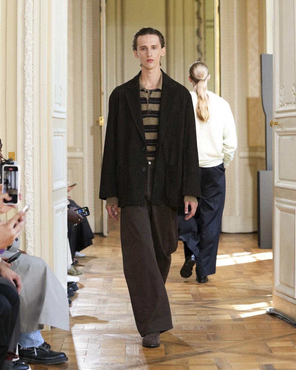 Pour le printemps 2026, ssstein révèle la beauté de la retenue japonaise