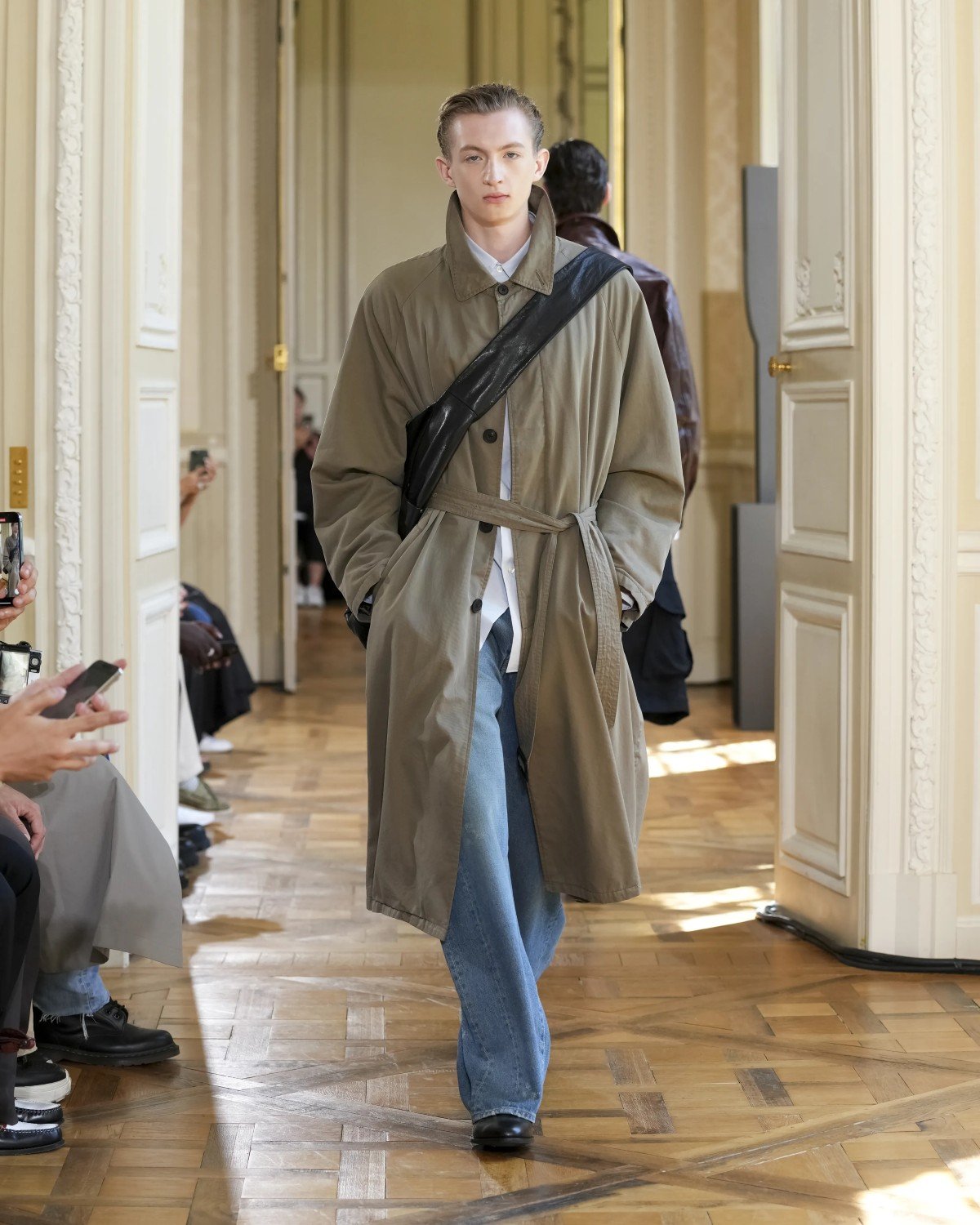 Pour le printemps 2026, ssstein révèle la beauté de la retenue japonaise